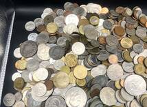 外国銭　大量まとめ　総重量約5.7㎏　紙幣　硬貨　コイン　コレクション　L_画像3