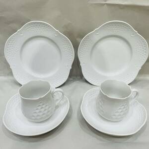 【H10921OR】 1円～ Meissen マイセン ホワイトレリーフ カップ＆ソーサー 2客セット お皿2枚セット 直径約19㎝ 食器 ブランド食器 