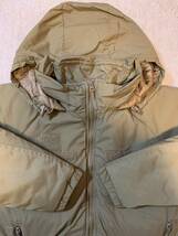 ★初見, デッドストック, NWT, 新品未使用 米軍実物ECWCS 最需要人気サイズ US Government Issue GEN3 Level7 Parka Coyote498 M-Short_画像8