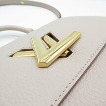 LOUIS VUITTON ルイ・ヴィトン ショルダーバッグ ツイスト・ワンハンドルPM ショルダーバッグ ピンク系 トリヨンレザー 中古 レディース_画像9