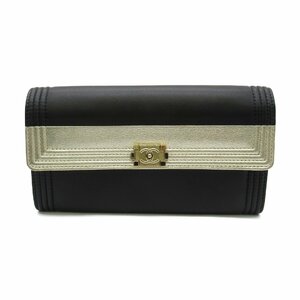 シャネル 二つ折り長財布 ブランドオフ CHANEL ラムスキン（羊革） 二つ折り長財布 カーフ/ラムスキン 中古 レディース