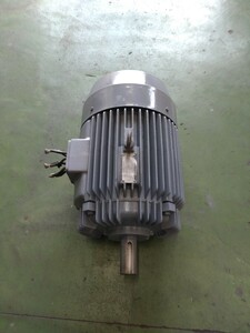 東芝　30kw　4P 200V モーター