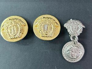 Gianni Versace 　イヤリング イヤリング片方　コイン シルバー/銀色 ジャンニ・ヴェルサーチ レディース アクセサリー　ベルサーチ 