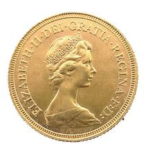 エリザベス2世 金貨 イギリス ソブリン 美品 1981年 22金 7.9g イエローゴールド コイン GOLD コレクション 美品_画像2