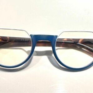 オシャレ　老眼鏡　＋0.5 リーディンググラス　ブルーライトカットレンズ使用　ソフトケース付き　アンダーリム　ブルー　レオパード