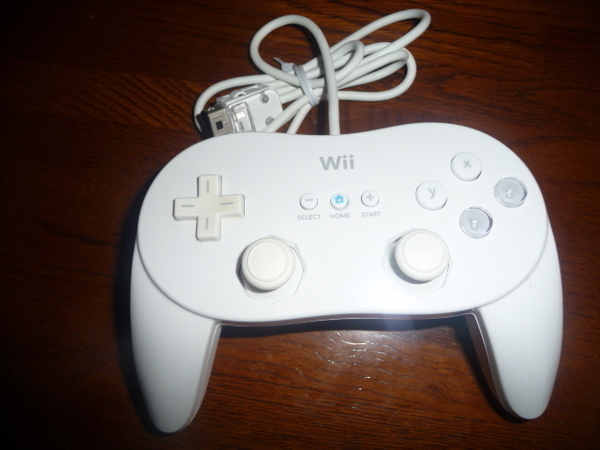 Wii用 クラシックコントローラーPRO シロ