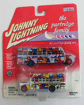 The Partridge Family Bus ミニカー　Jonny Lightning_画像1