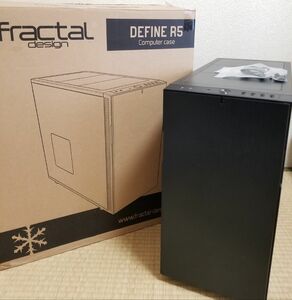 PCケース　Fractal Design　Define R5