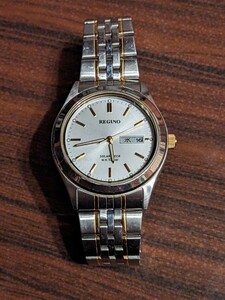 REGUNO solar TECH men's wristwatch W.R 10 bar gold color screw operation goods 