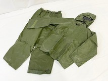 【米軍放出品】☆未使用品 レインウエア上下セット Mサイズ レインパーカー レインパンツ カッパ 雨具 キャンプ アウトドア (80)☆CC2A_画像1