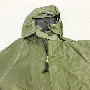 【米軍放出品】未使用品 レインウエア上下セット Mサイズ レインパーカー レインパンツ カッパ 雨具 キャンプ アウトドア (80)☆CC24Dの画像5