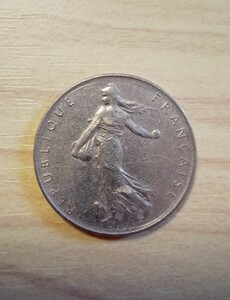 【外国銭】フランス 1フラン 1968年 古銭 硬貨 コイン