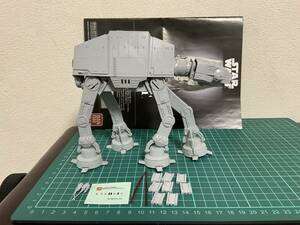 スターウォーズ　ＡＴ-ＡＴ　全地形用装甲歩行兵器　プラモデル　１／１４４　1種　中古