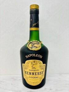 【F7545】未開栓 HENNESSY ヘネシー NAPOLEON ナポレオン コニャック 金キャップ 700ml