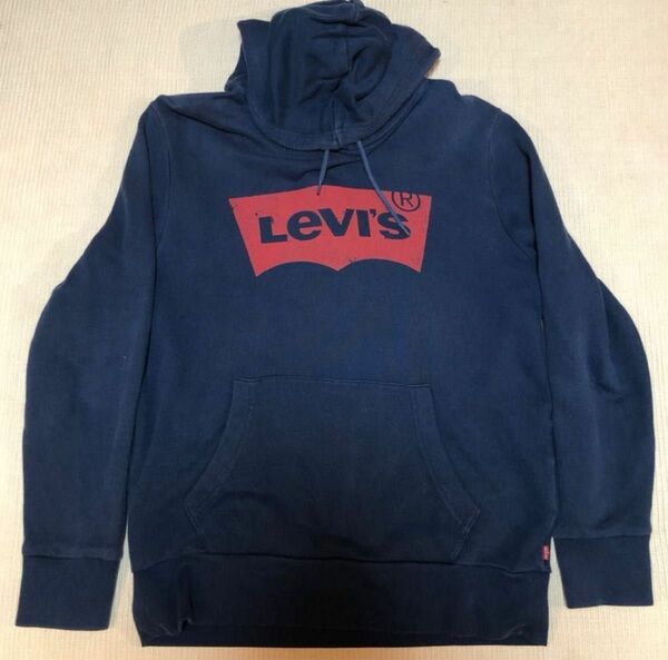 Levi's 定番パーカー