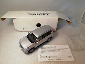 ◆TOYOTA　ダイキャストミニカー　1/30【LAND CRUISER PRADO　シルバーメタリック】◆