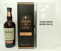 1000円スタート 酒 SCOTCH WHISKY Ballantine's 30年 700ml 40％ スコッチ ウイスキー バランタイン 未開栓 箱付 2 酒C503_画像1