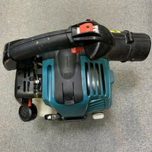 マキタ makita エンジンブロワEUB4250 ノズル有り 中古品 ※店舗併売品(M0319-10)_画像6