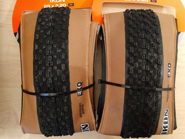 MAXXIS IKON マキシス アイコン　WO　29×2.20　未使用/2本セット　送料無料