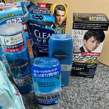 《日用品まとめ》掃除用品 クイックルワイパートイレ用 洗濯洗剤 消臭剤 男性用整髪料 電動歯ブラシ等_画像5