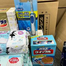 《日用品まとめ》掃除用品 クイックルワイパートイレ用 洗濯洗剤 消臭剤 男性用整髪料 電動歯ブラシ等_画像6