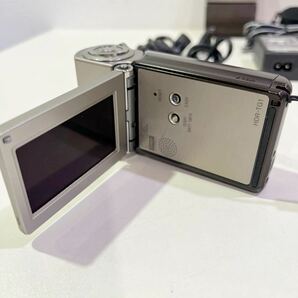 【美品】 SONY HDR-TG1 HANDYCAM ソニー ハンディカム デジタルビデオカメラ 付属品付き 60サイズ（338）の画像3