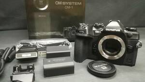 【美品♪】OLYMPUS オリンパス OM SYSTEM OM-1 ボディ 2037万画素 ミラーレス 一眼 カメラ/ブラック/動作品