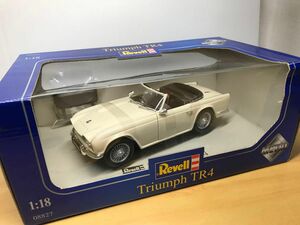 triumph TR4 1/18 トライアンフ　 ミニカー　 ホワイト　Revell レーベル　未開封品