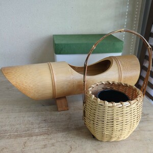 花入れ　2つ　さざえ籠　竹細工　茶道具　華道具　竹製 天然素材