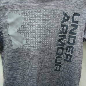 全国送料無料 アンダーアーマー UNDER ARMOUR 子供服キッズ男&女の子 杢チャコール色 ポリエステル100%スポーツTシャツ 160(YXL)の画像4