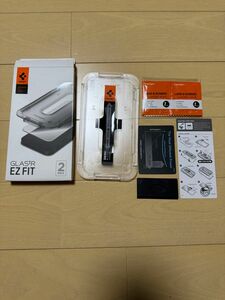 Spigen EZ Fit ガラスフィルム iPhone 14 Plus、iPhone 13 Pro Max 用センサー保護タイプ