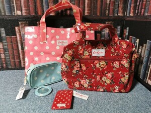 【Cath Kidston/未使用美品 多数】ピンク地白ドットの大きなトートバック、赤い花のバック、パスケース 、ポーチ ミラー付計４つまとめ売り