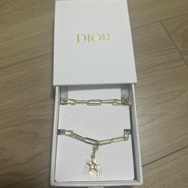 Dior ディオール　ノベルティ　チャーム