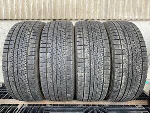 ム4377　送料無料☆深溝スタッドレス　BRIDGESTONE ブリヂストン BLIZZAK VRX2　225/55R18 98Q　4本価格　2017年製