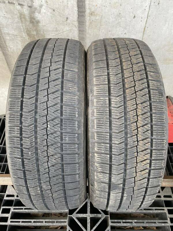 H4096　送料無料☆深溝スタッドレス　BRIDGESTONE ブリヂストン BLIZZAK VRX2　205/60R16 92Q　2本価格　2020年製