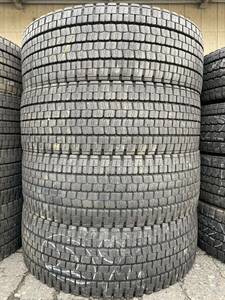 Z4282　送料無料☆深溝スタッドレス　DUNLOP ダンロップ DECTES SP001　245/70R19.5 136/134J　4本価格　2022年製