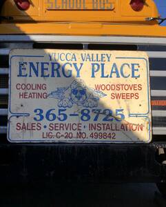 即決価格 YUCCA VALLEY ENERGY PLACE オリジナル ウッドサイン 大型看板 ヴィンテージ 冷暖房 薪ストーブ 白くま / アメリカン ガレージ