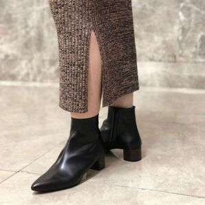 Theory レザー ショートブーツ アンクルブーツ ポインテッドトゥ ブラック 黒 36(23cm) サイドジップ 中古