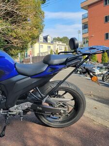 ヤマハ FZ25 リアキャリア(インド製)