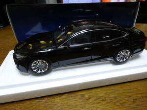 AUTOart 1/18 レクサス LS500h （ブラック・ブラックインテリア）新品　未展示　