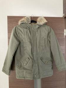 ☆GAP☆ギャップ☆アウター☆モッズコート☆中綿☆キッズ☆130サイズ☆カーキ☆中古☆送料込み☆