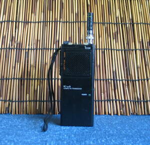 ＩＣＯＭ アイコム IC-μ3 ＵＨＦ 430MHｚ トランシーバー ジャンクG10UHJ