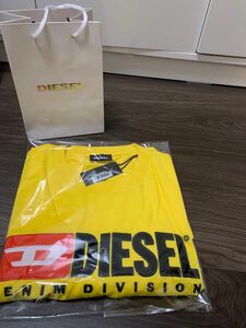 新品未使用タグ付き　DIESELディーゼル　Tシャツ サイズS プレゼントにも