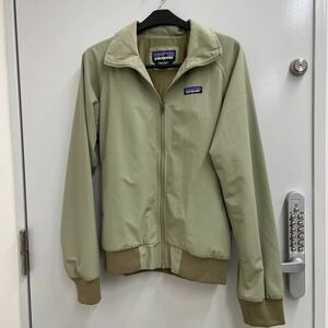 A3/【中古品】patagonia パタゴニア ナイロンジャケット バギーズ カーキ ロゴワッペン アウトドア ジップアップジャケット 28151 Sサイズ