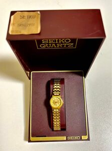 美品電池交換済み SEIKO QUARTZ V401-0091 レディース　ゴールド系