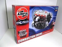 【完品/内袋未開封/未組立】Airfix/エアフィックス 42509 COMBUSTION ENGINE ノンスケール可動プラモデル ピストンエンジン/100サイズ_画像1