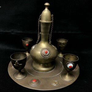 m001 F(80) ヴィンテージ ブラス 石付デキャンタ カップ×4 トレイ 真鍮製酒器セット Vintage Brass Decanter Bottle Cup Tray Stone Decor