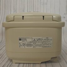 f002 KAI TOSHIBA 東芝 炊飯器 RCK-M18C ホワイトベージュ IH鍛造厚釜 1升炊き 2000年製 キッチン家電 動作未確認_画像5