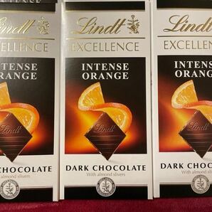 ★★賞味期限：７月末、お買い得★★ Lindt リンツ チョコレート エクセレンス・オレンジアーモンド、70%カカオ 2種6枚セットの画像2