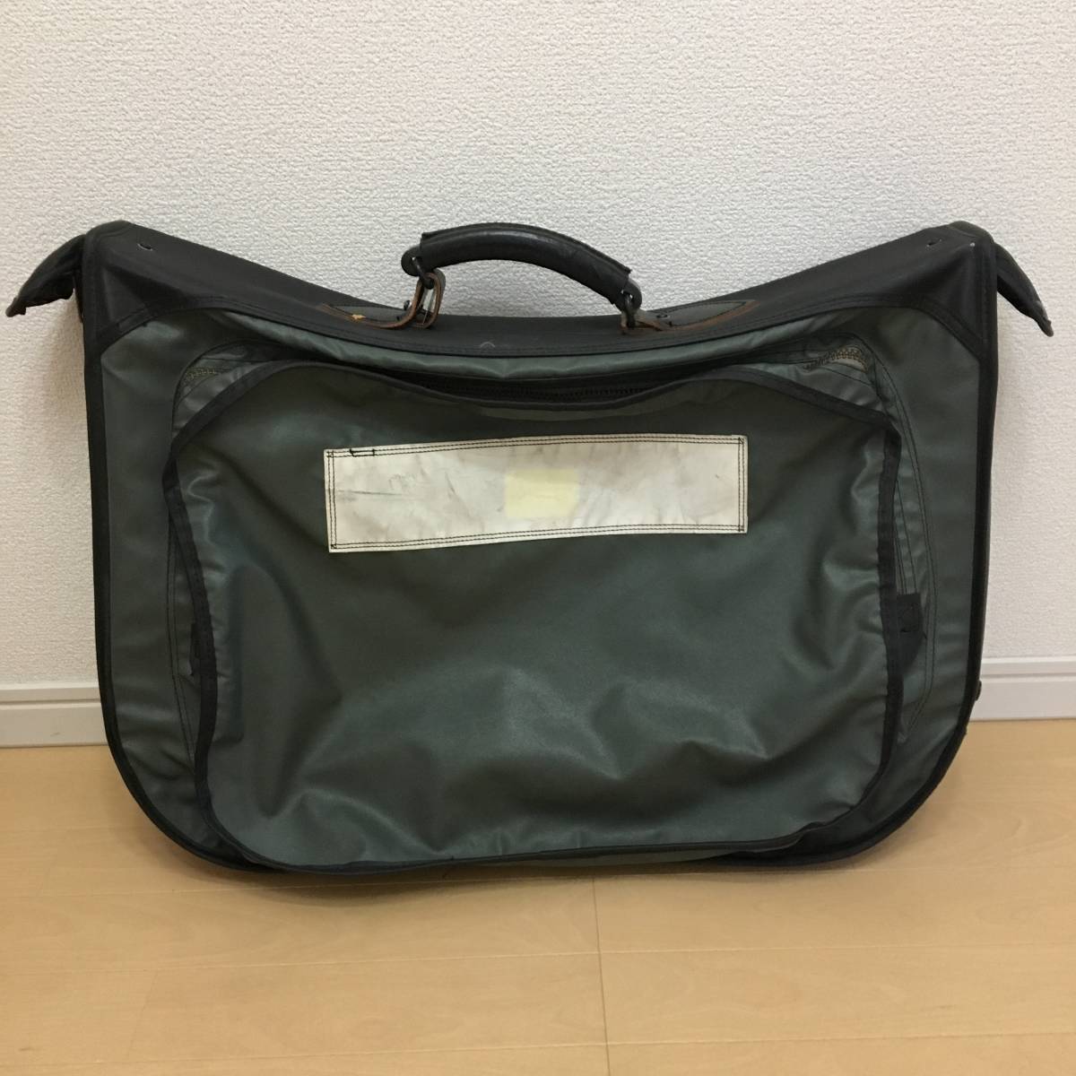 ヤフオク! -スーツケース(ミリタリー)の中古品・新品・未使用品一覧